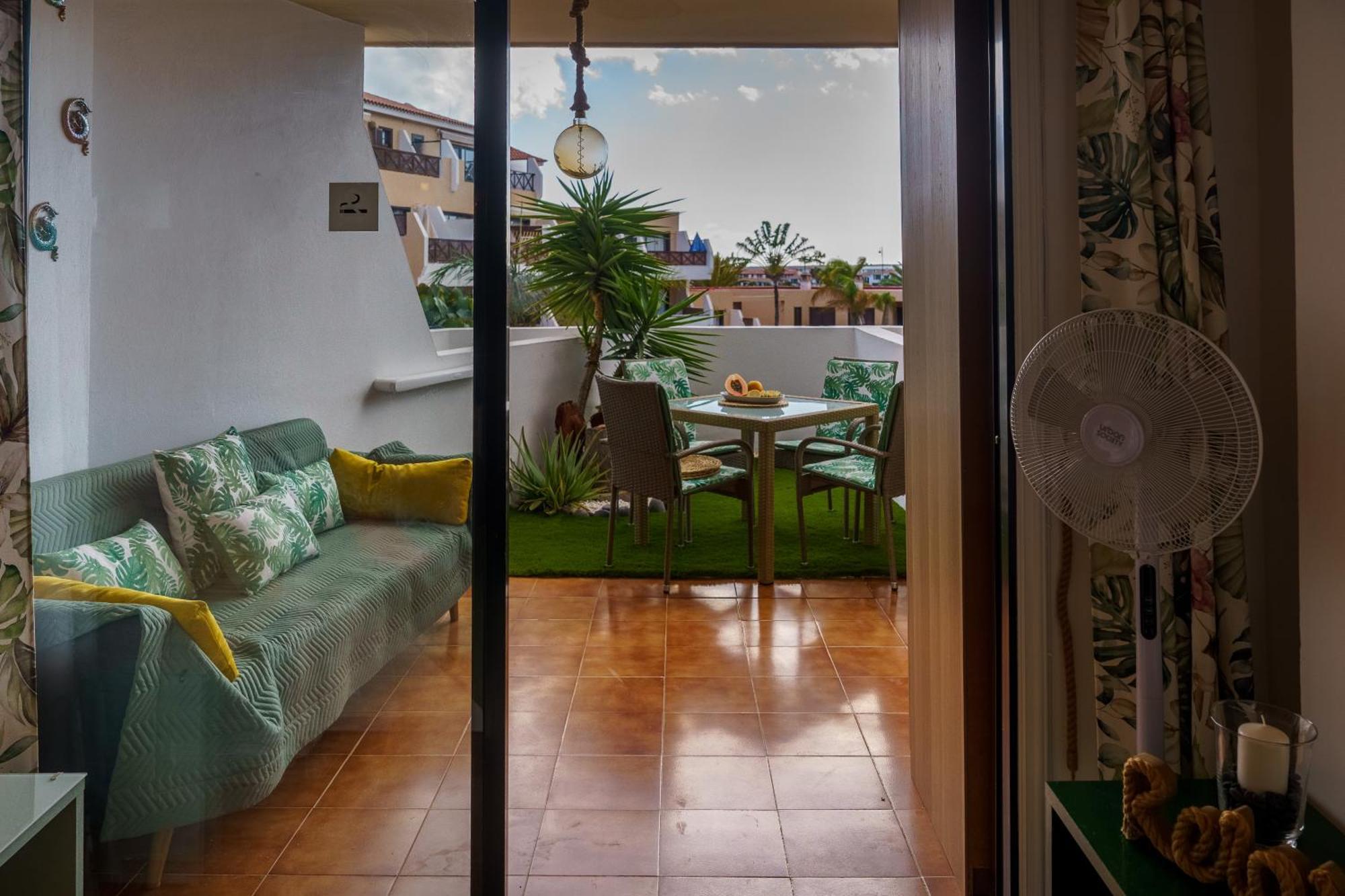 Forest Flat - Big Heated Pool, Terrace, Tv Channels, Golf Courses San Miguel de Abona Exterior photo