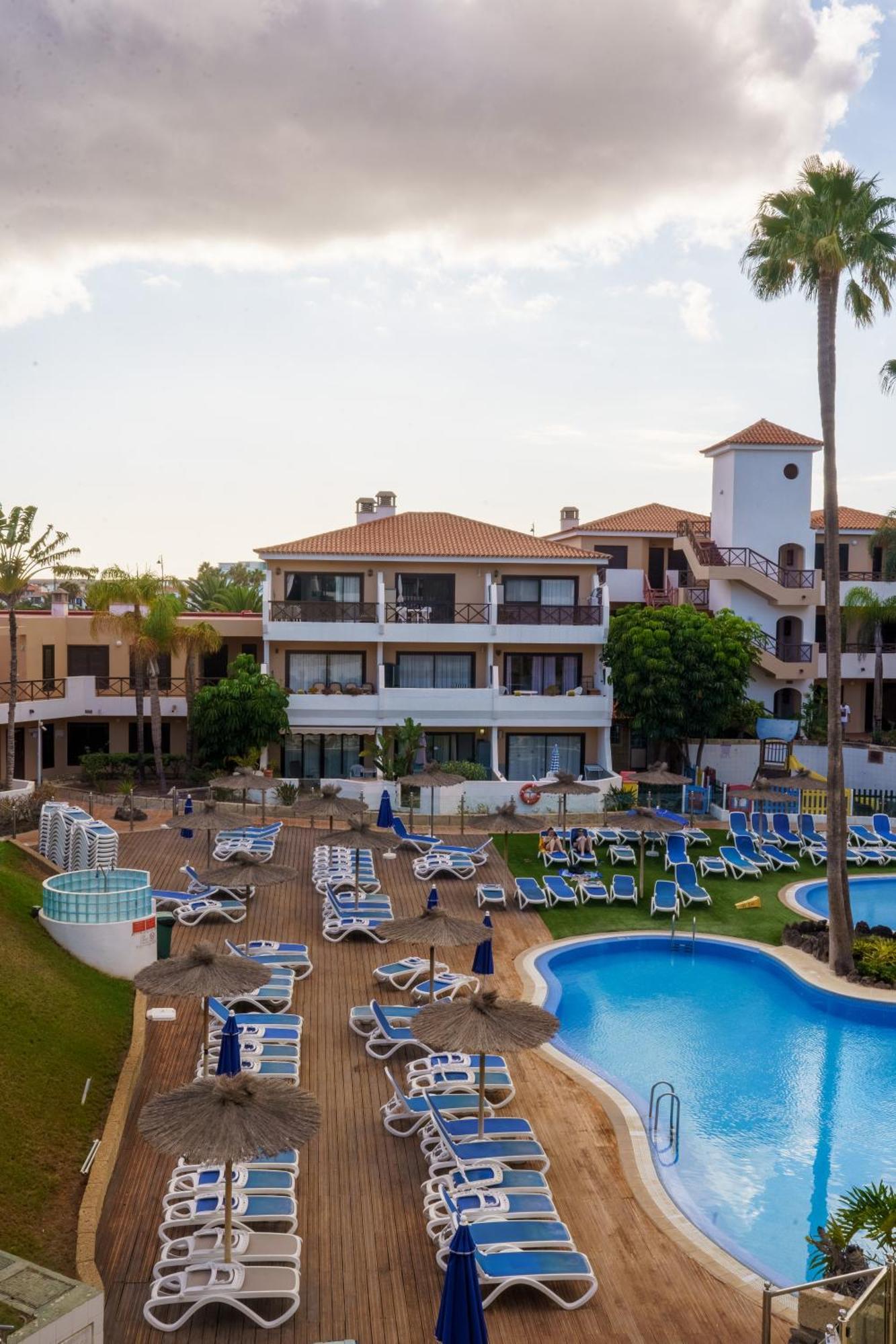 Forest Flat - Big Heated Pool, Terrace, Tv Channels, Golf Courses San Miguel de Abona Exterior photo